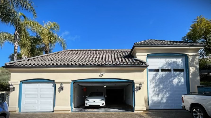 Home in San Juan Capistrano with a 16 foot RV garage door