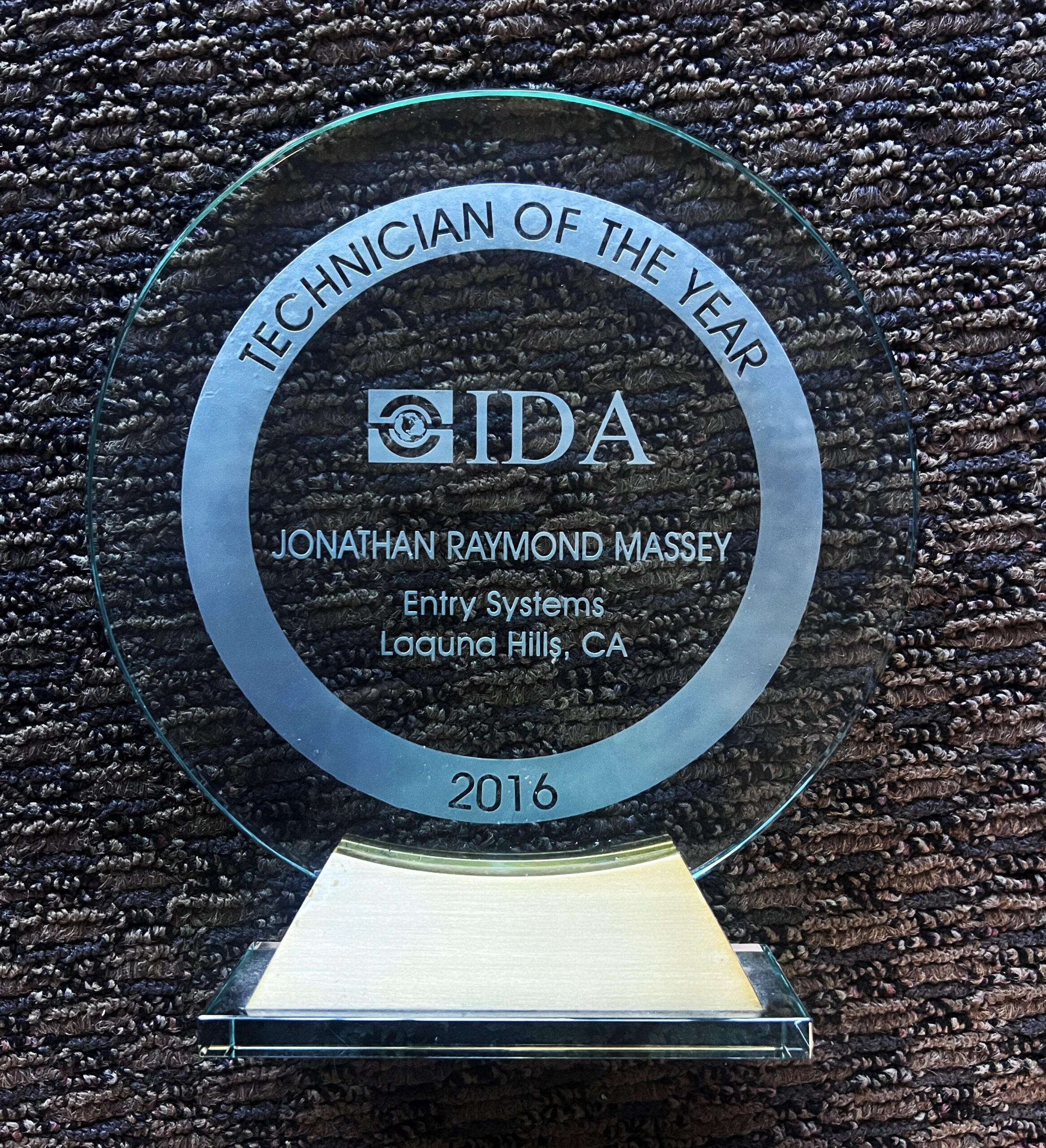 Garage Door Technician glass award with etching