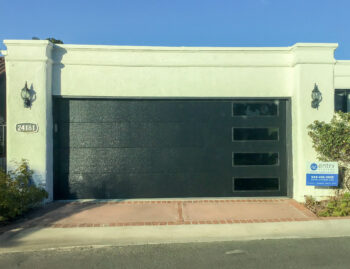 modern garage door in dana point