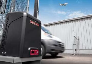 This is an image of a car going through an automatic gate system available for installation in HOAs and apartment complexes in Orange County, CA.